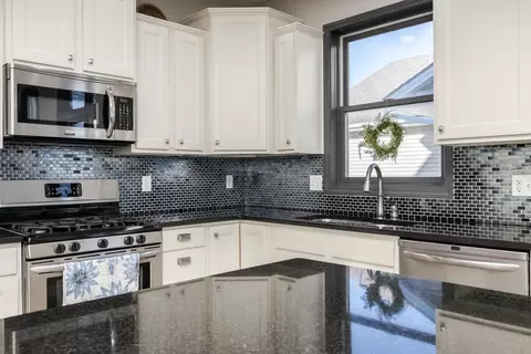 Kitchen - 3204 Shepard Rd, Normal, IL 61761 photo 2 of 6