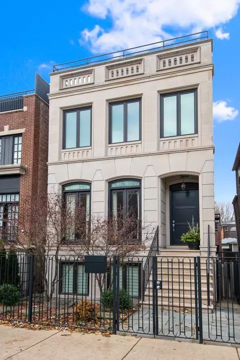 2664 N Greenview Ave, Chicago, IL 60614