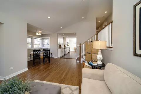 Living - 369 Amherst Ave, Des Plaines, IL 60016 photo 4 of 7