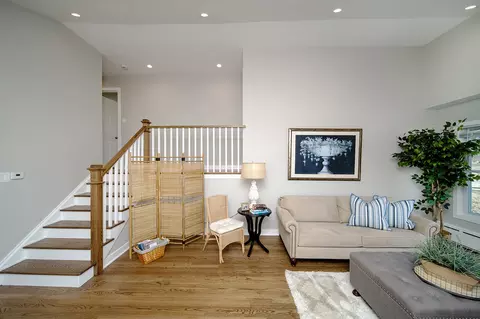 Living - 369 Amherst Ave, Des Plaines, IL 60016 photo 3 of 7