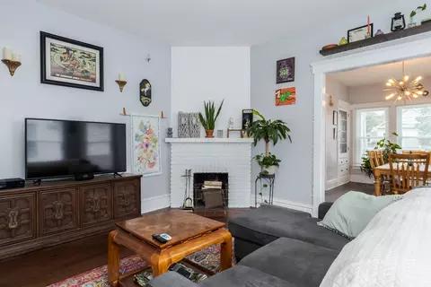 Living - 1211 E Jefferson St, Bloomington, IL 61701 photo 5 of 7