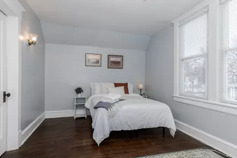 Bedroom - 1211 E Jefferson St, Bloomington, IL 61701 photo 5 of 5