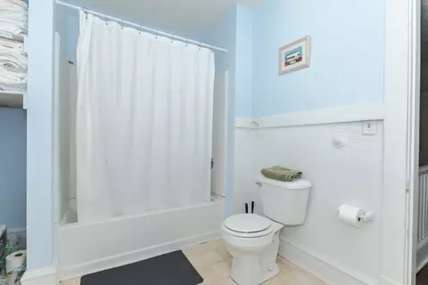 Bath - 1211 E Jefferson St, Bloomington, IL 61701 photo 3 of 4