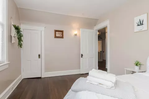 Bedroom - 1211 E Jefferson St, Bloomington, IL 61701 photo 4 of 5
