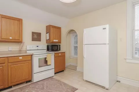 Kitchen - 1211 E Jefferson St, Bloomington, IL 61701 photo 5 of 5
