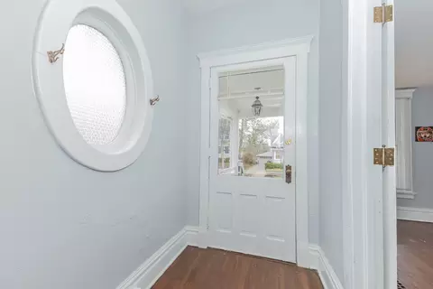 Entry Way - 1211 E Jefferson St, Bloomington, IL 61701 photo 1 of 2