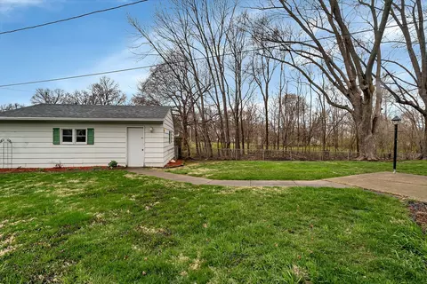 Exterior - 623 1st Ave, Morris, IL 60450 photo 3 of 13