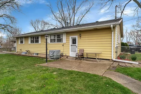 Exterior - 623 1st Ave, Morris, IL 60450 photo 9 of 13