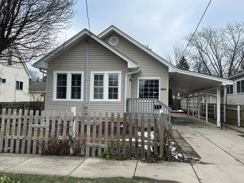 404 S State St, Aurora, IL 60505