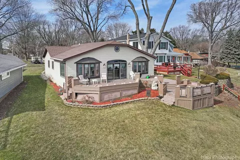 38459 N Drexel Blvd, Antioch, IL 60002