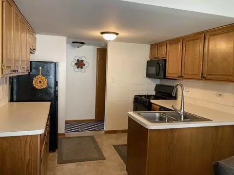 1450 Root St, Crest Hill, IL 60403 photo 2