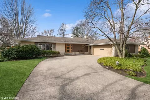 1262 Mount Vernon Ter, Northbrook, IL 60062