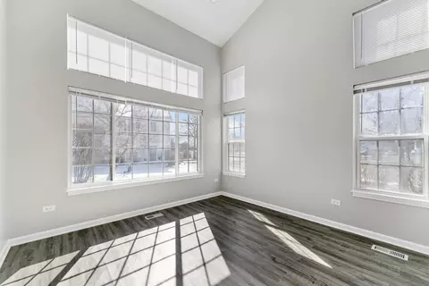 Other - 856 Brompton Ct, Carol Stream, IL 60188 photo 5 of 8