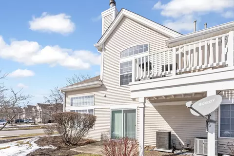 Exterior - 856 Brompton Ct, Carol Stream, IL 60188 photo 3 of 5