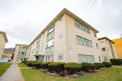 4926 N Lester Ave #2W, Chicago, IL 60630