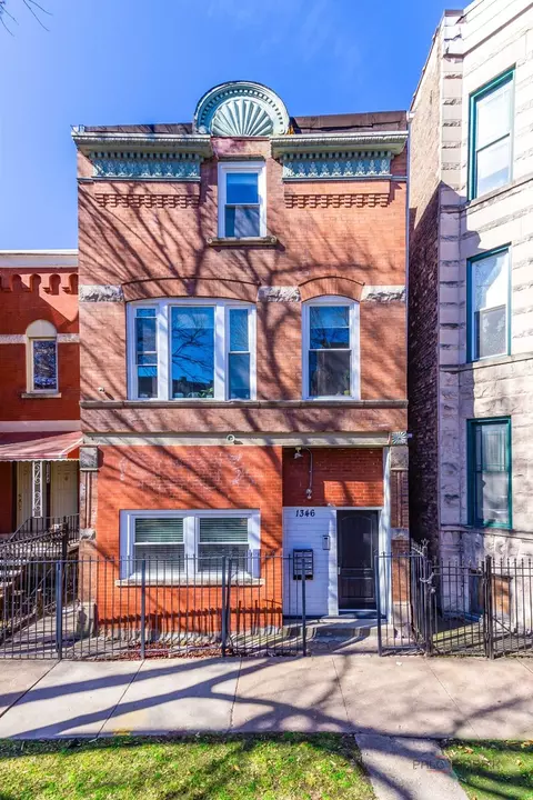 1346 N Artesian Ave, Chicago, IL 60622