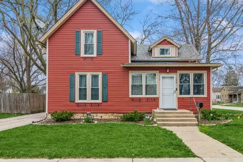 104 Delia St, Batavia, IL 60510