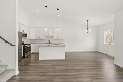 Kitchen - 1034 Old Lincoln Hwy, Griffith, IN 46319 photo 4 of 4