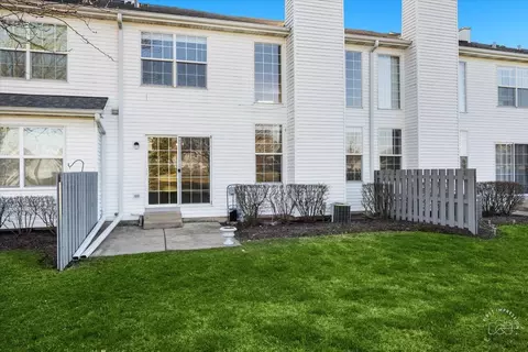 Exterior - 1304 Filly Ln, Bartlett, IL 60103 photo 6 of 6