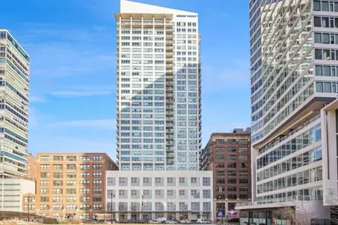 701 S Wells St #1608, Chicago, IL 60607