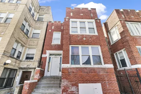3821 W Fillmore St, Chicago, IL 60624