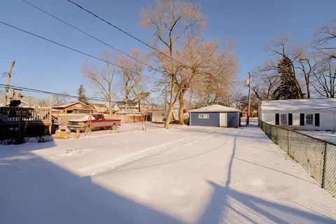 View/Area - 15521 Vine Ave, Harvey, IL 60426 photo 1 of 1