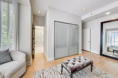 Bedroom - 17 E Scott St, Chicago, IL 60610 photo 6 of 10