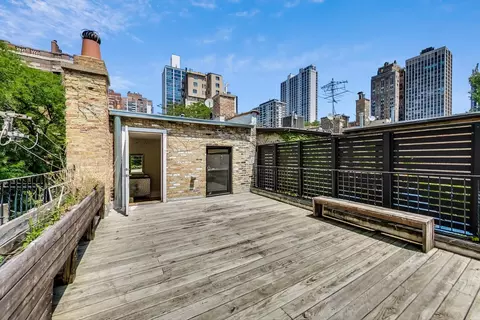 Exterior - 17 E Scott St, Chicago, IL 60610 photo 3 of 8