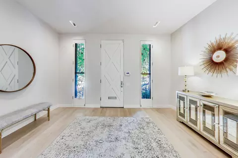 Entry Way - 17 E Scott St, Chicago, IL 60610 photo 2 of 3