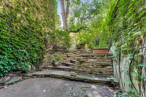 Exterior - 17 E Scott St, Chicago, IL 60610 photo 6 of 8