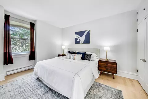 Bedroom - 17 E Scott St, Chicago, IL 60610 photo 7 of 10