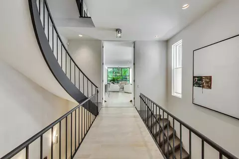 Entry Way - 17 E Scott St, Chicago, IL 60610 photo 1 of 3