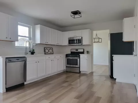 Kitchen - 5415 Riviera Blvd, Plainfield, IL 60586 photo 1 of 4