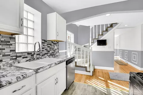 Kitchen - 10029 S Crandon Ave, Chicago, IL 60617 photo 4 of 4