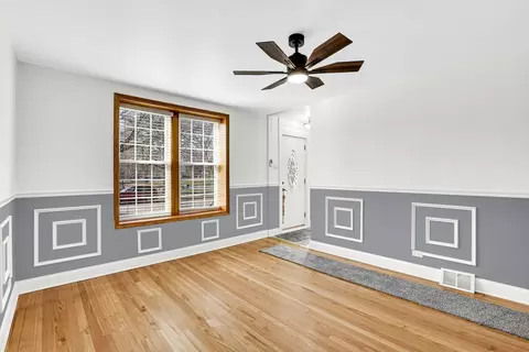 Other - 10029 S Crandon Ave, Chicago, IL 60617 photo 2 of 8