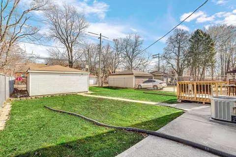 Exterior - 10029 S Crandon Ave, Chicago, IL 60617 photo 7 of 7
