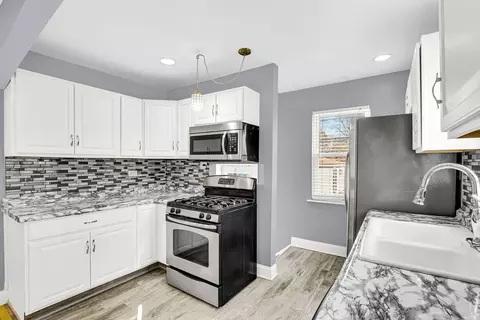 Kitchen - 10029 S Crandon Ave, Chicago, IL 60617 photo 1 of 4
