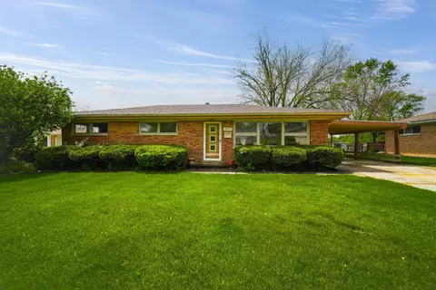 8813 W 93rd St, Hickory Hills, IL 60457