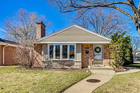 1500 S Greenwood Ave, Park Ridge, IL 60068
