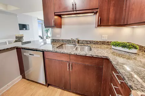 Kitchen - 60 E Monroe St #3803, Chicago, IL 60603 photo 3 of 7
