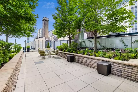 Exterior - 60 E Monroe St #3803, Chicago, IL 60603 photo 14 of 18