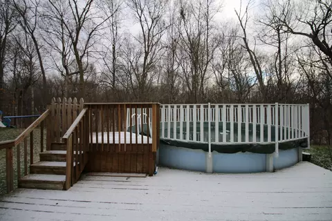 Exterior - 2852 Sun Valley Dr, Plainfield, IL 60586 photo 5 of 9