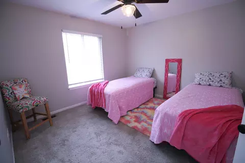 Bedroom - 2852 Sun Valley Dr, Plainfield, IL 60586 photo 6 of 11