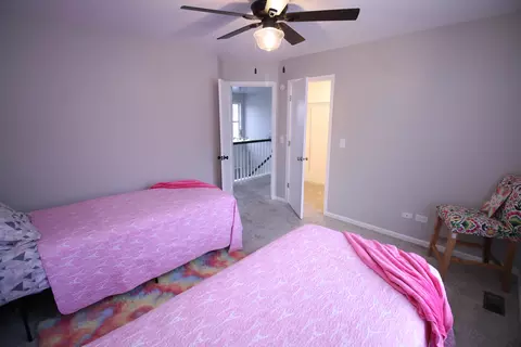 Bedroom - 2852 Sun Valley Dr, Plainfield, IL 60586 photo 7 of 11