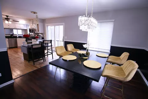 Dining - 2852 Sun Valley Dr, Plainfield, IL 60586 photo 1 of 4