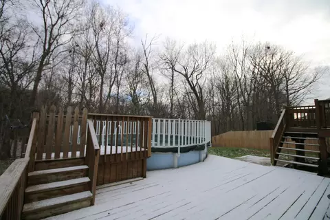 Exterior - 2852 Sun Valley Dr, Plainfield, IL 60586 photo 6 of 9