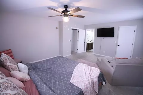 Bedroom - 2852 Sun Valley Dr, Plainfield, IL 60586 photo 3 of 11