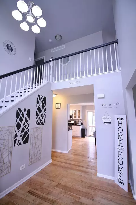 Entry Way - 2852 Sun Valley Dr, Plainfield, IL 60586 photo 1 of 3