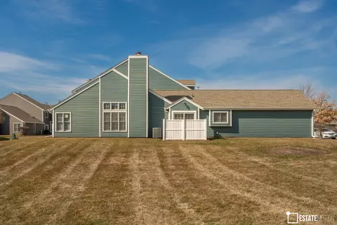 158 E Springbrook Dr, Bloomingdale, IL 60108 photo 17