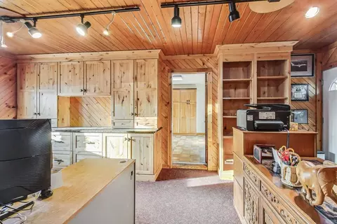 Kitchen - 3316 Millstream Rd, Marengo, IL 60152 photo 6 of 7